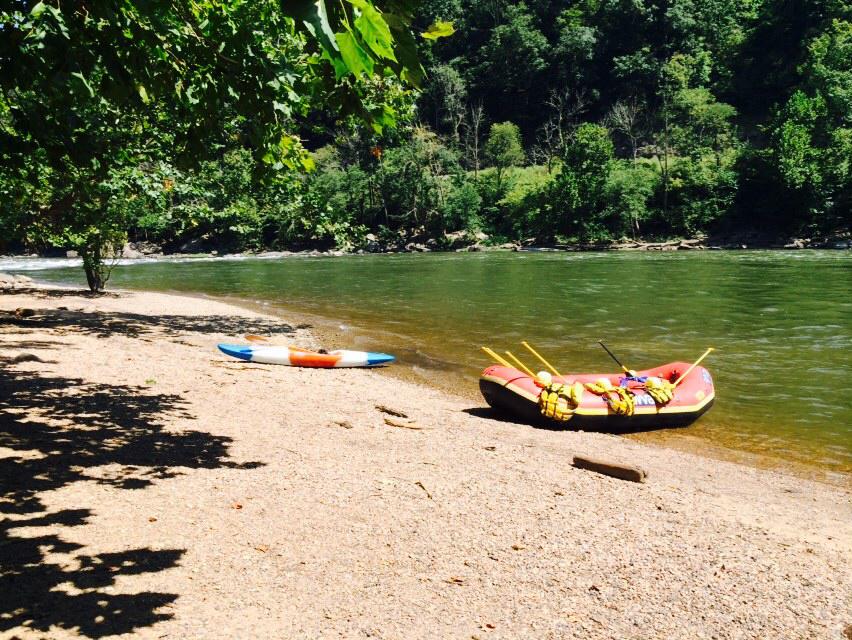 a small boat in a body of water